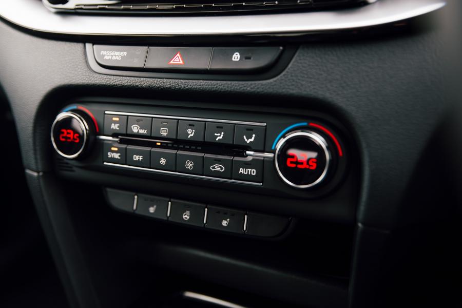 Детали интерьера Kia XCeed 1.6 CRDi 2019 года  (UK) (фото 97 из 107)